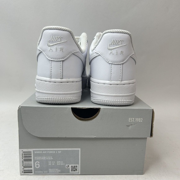 Nike Shoes Air Force 1 Low 07’ “Triple White" 2024 - Picture 4 of 5